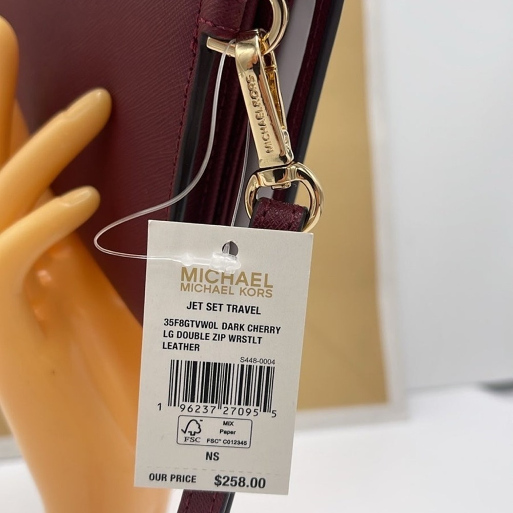 MICHAEL KORS LG DOUBLE ZIP WRISTLET DARK CHERRY MERLOT MULBERRY PHONE HOLDER NWT - Picture 13 of 16